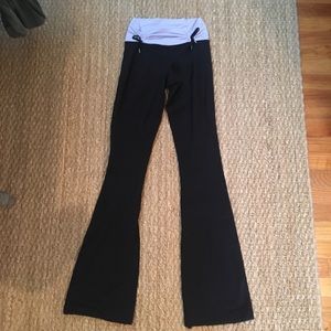 Lululemon adjustable waistband pant